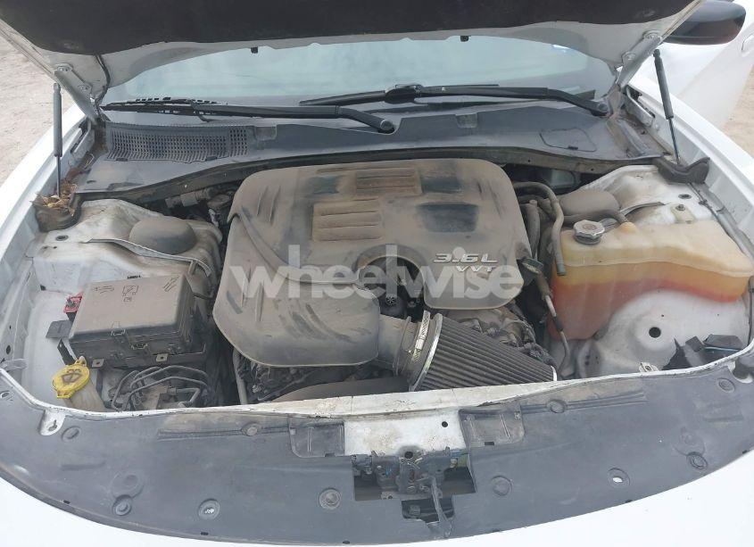 Photo 10 of 2016 Dodge Charger SXT (VIN 2C3CDXHG7GH307073)