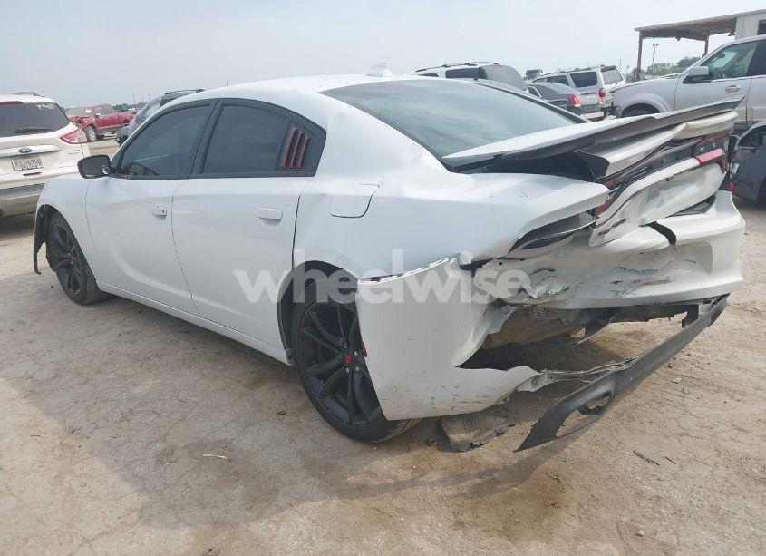 Photo 3 of 2016 Dodge Charger SXT (VIN 2C3CDXHG7GH307073)