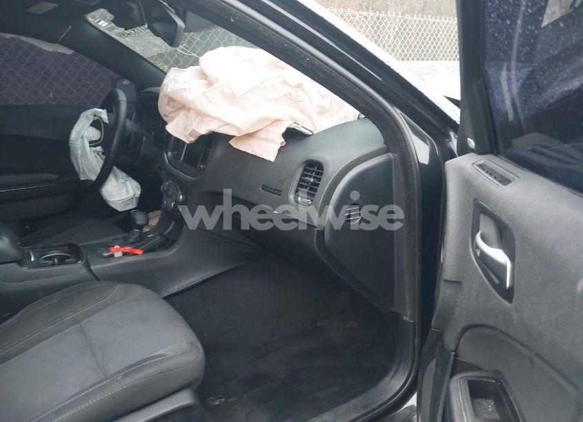 Photo 5 of 2017 Dodge Charger SXT RWD (VIN 2C3CDXHG7HH666604)