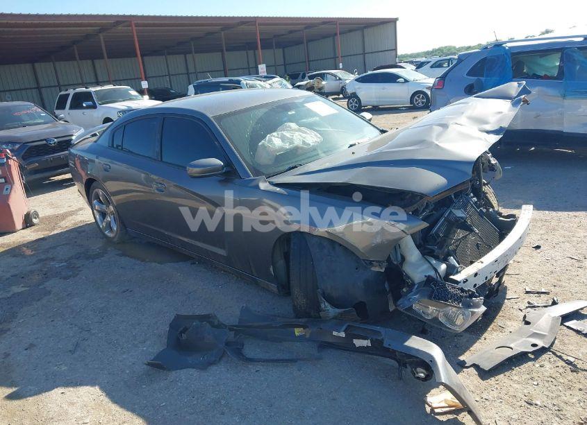 2012 Dodge Charger SXT (VIN 2C3CDXHG8CH121990) main photo
