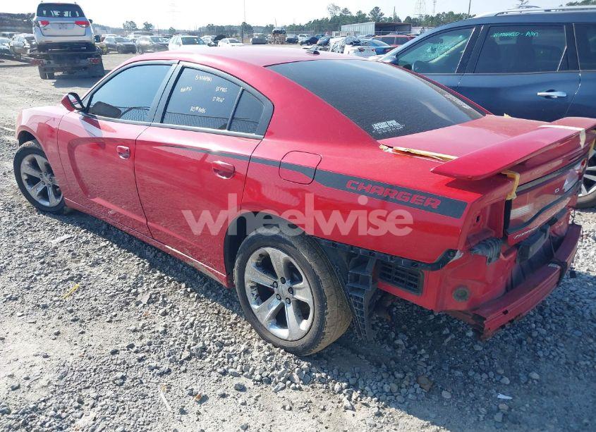 Photo 3 of 2013 Dodge Charger SXT (VIN 2C3CDXHG8DH525485)