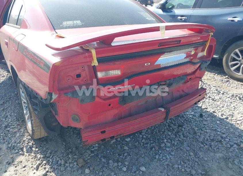 Photo 6 of 2013 Dodge Charger SXT (VIN 2C3CDXHG8DH525485)