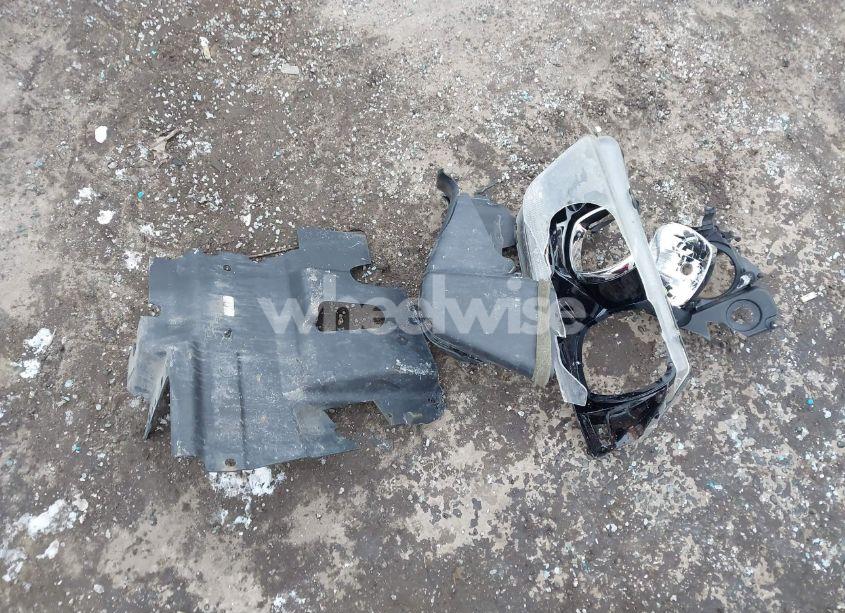 Photo 12 of 2013 Dodge Charger SXT (VIN 2C3CDXHG8DH633086)