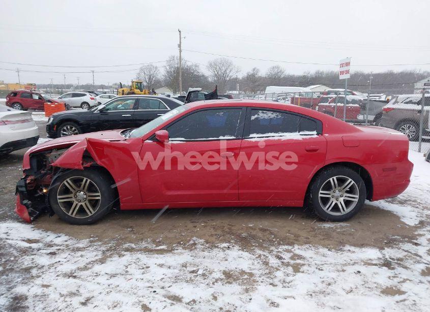 Photo 15 of 2013 Dodge Charger SXT (VIN 2C3CDXHG8DH633086)