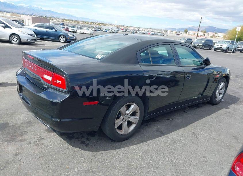 Photo 4 of 2014 Dodge Charger SXT (VIN 2C3CDXHG8EH262626)