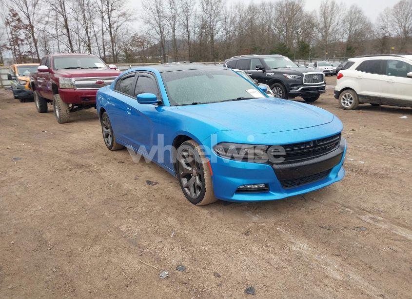 2015 Dodge Charger SXT (VIN 2C3CDXHG8FH906921) main photo