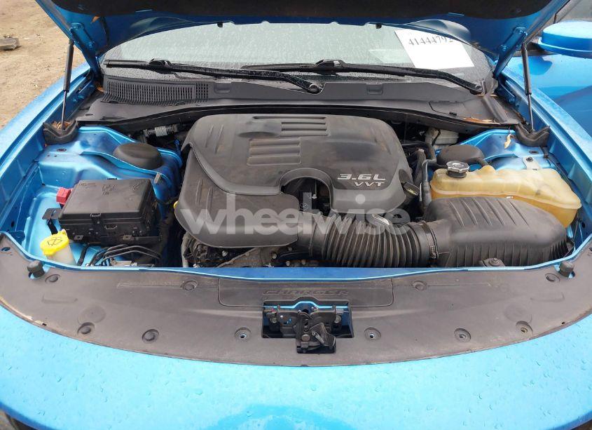 Photo 10 of 2015 Dodge Charger SXT (VIN 2C3CDXHG8FH906921)