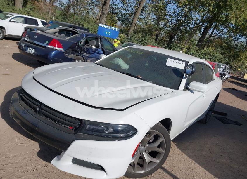 Photo 2 of 2016 Dodge Charger SXT (VIN 2C3CDXHG8GH347615)