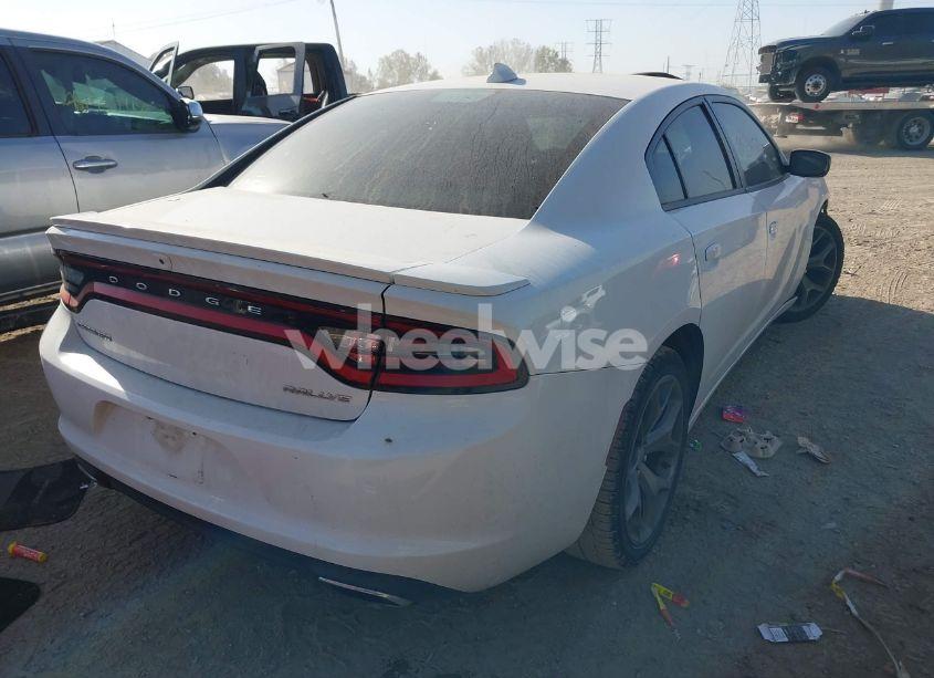 Photo 4 of 2016 Dodge Charger SXT (VIN 2C3CDXHG8GH347615)