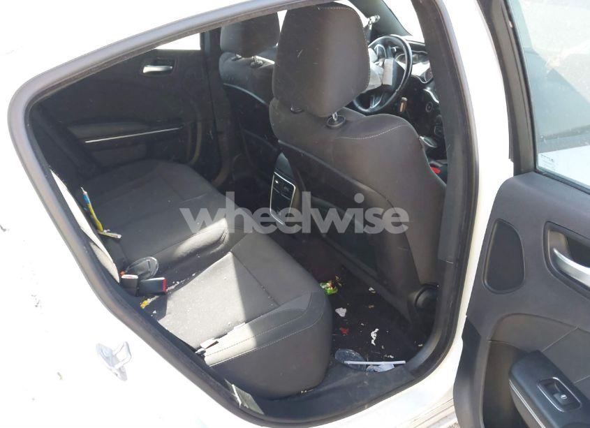 Photo 8 of 2016 Dodge Charger SXT (VIN 2C3CDXHG8GH347615)