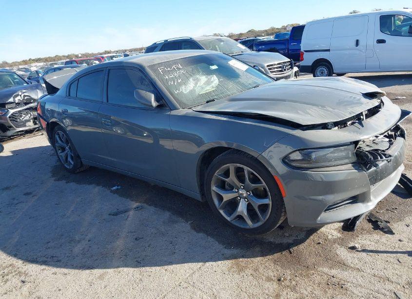 2017 Dodge Charger SXT RWD (VIN 2C3CDXHG8HH520678) main photo