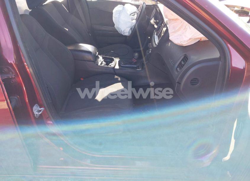 Photo 5 of 2017 Dodge Charger SXT RWD (VIN 2C3CDXHG8HH660617)