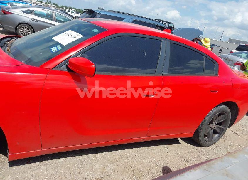 Photo 14 of 2016 Dodge Charger SXT (VIN 2C3CDXHG9GH172873)