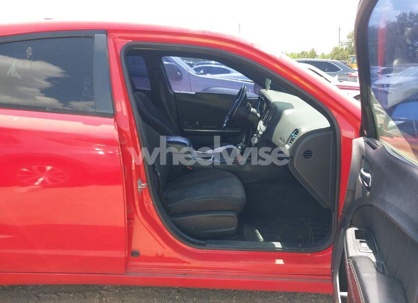 Photo 5 of 2016 Dodge Charger SXT (VIN 2C3CDXHG9GH172873)