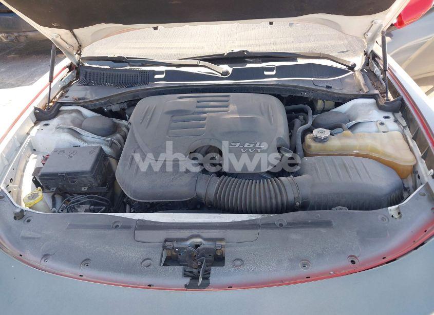 Photo 10 of 2016 Dodge Charger SXT (VIN 2C3CDXHG9GH214362)