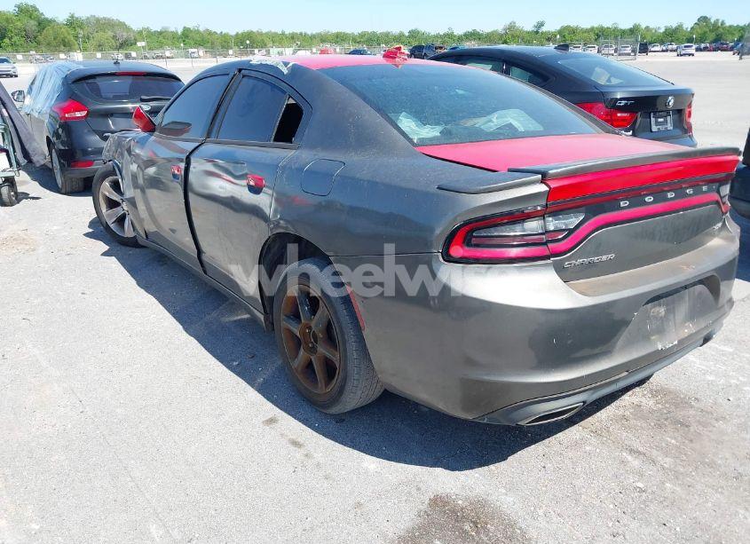 Photo 3 of 2016 Dodge Charger SXT (VIN 2C3CDXHG9GH214362)