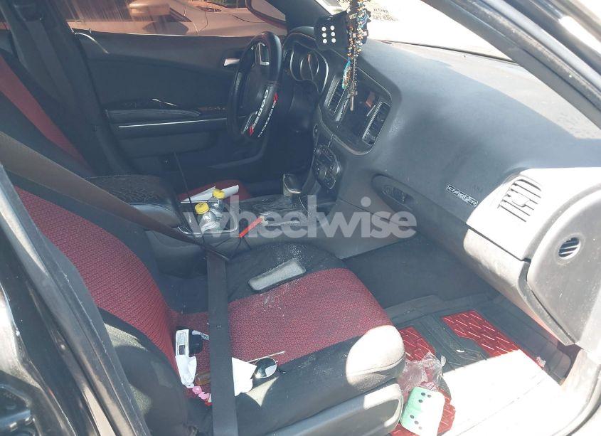 Photo 5 of 2016 Dodge Charger SXT (VIN 2C3CDXHG9GH214362)