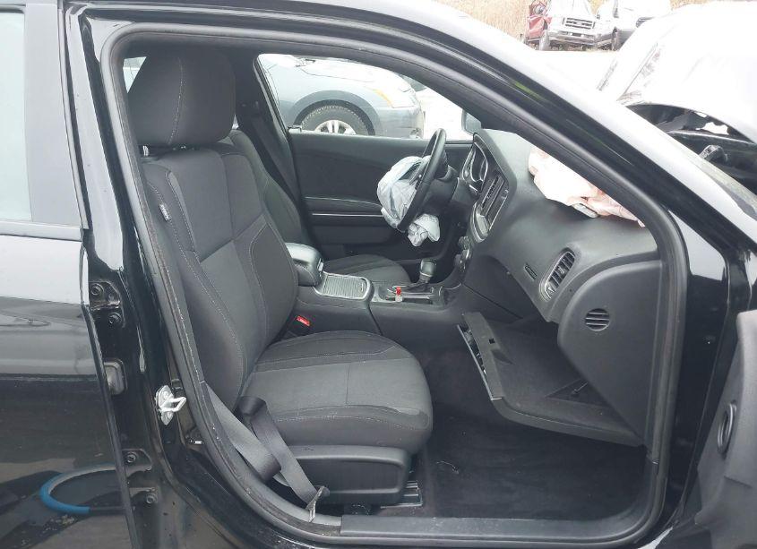 Photo 5 of 2016 Dodge Charger SXT (VIN 2C3CDXHG9GH339426)