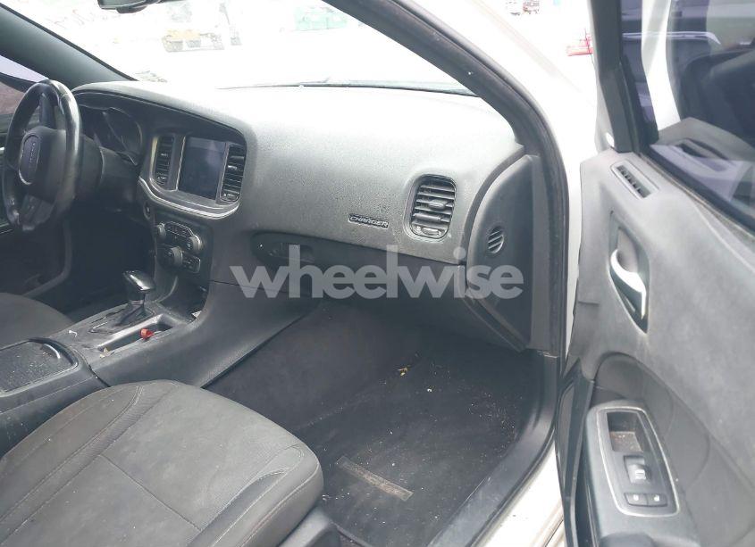 Photo 5 of 2017 Dodge Charger SXT RWD (VIN 2C3CDXHG9HH541149)