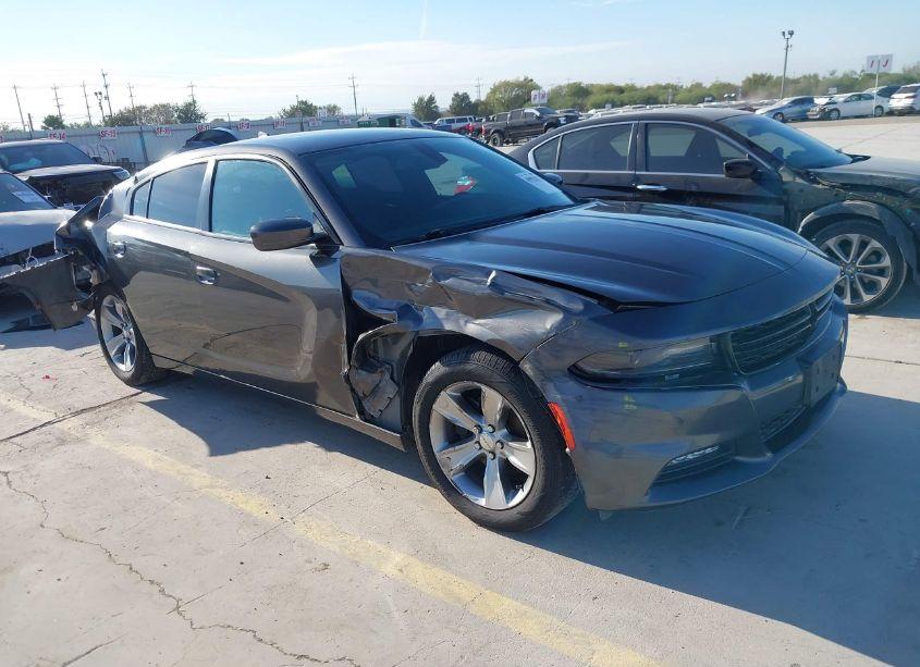2017 Dodge Charger SXT RWD (VIN 2C3CDXHG9HH575141) main photo