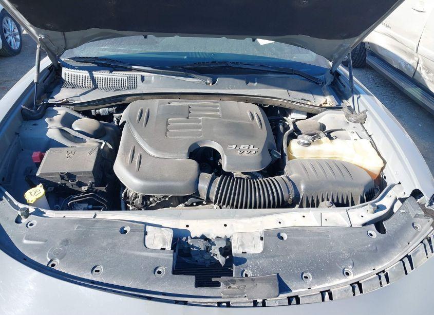 Photo 10 of 2018 Dodge Charger SXT PLUS RWD (VIN 2C3CDXHG9JH113703)