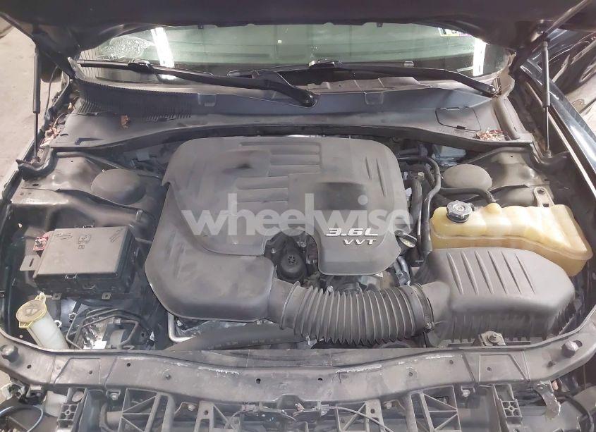 Photo 10 of 2018 Dodge Charger SXT PLUS RWD (VIN 2C3CDXHG9JH337683)