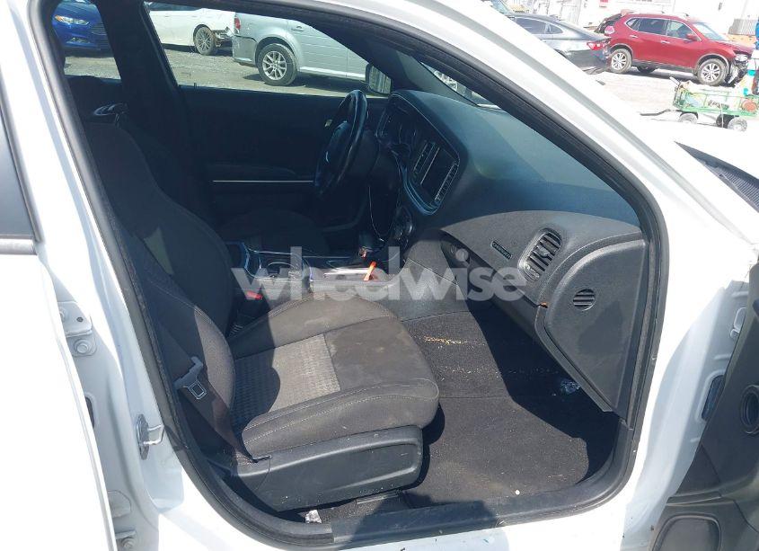 Photo 5 of 2019 Dodge Charger GT RWD (VIN 2C3CDXHG9KH646796)