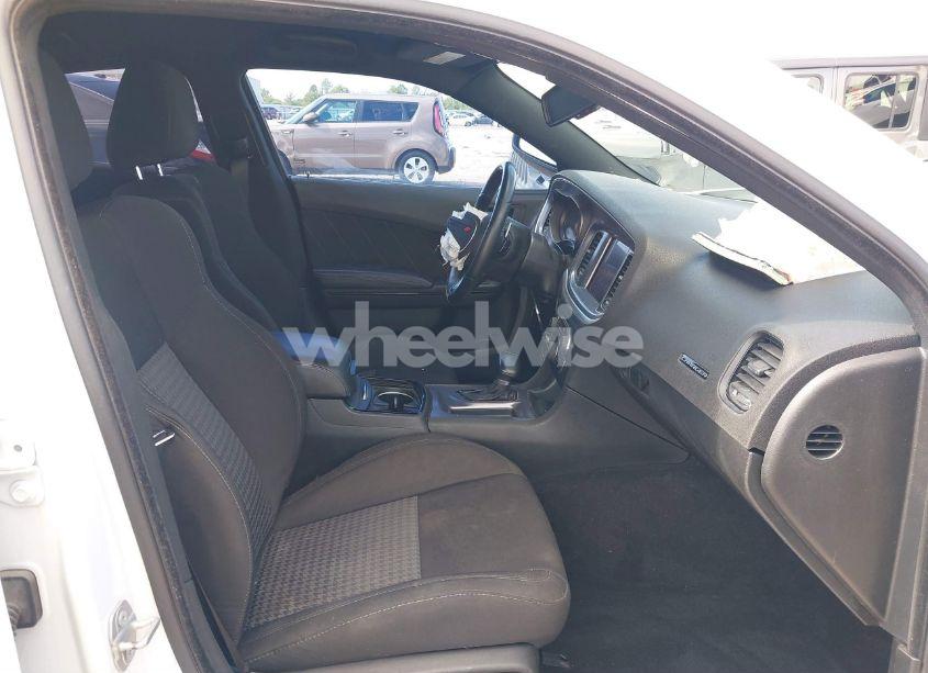 Photo 5 of 2020 Dodge Charger GT RWD (VIN 2C3CDXHG9LH183429)