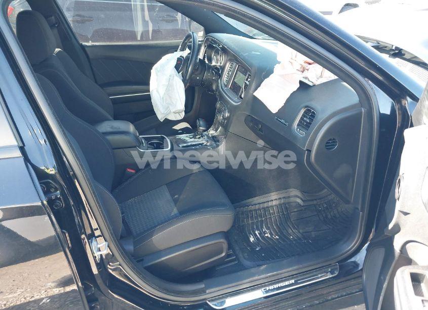 Photo 5 of 2021 Dodge Charger GT RWD (VIN 2C3CDXHG9MH679252)