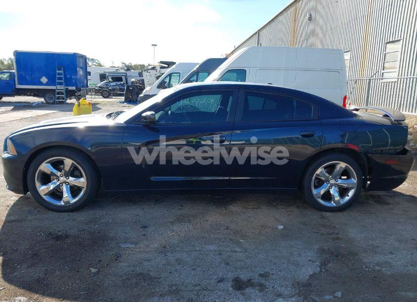 Photo 14 of 2012 Dodge Charger SXT (VIN 2C3CDXHGXCH191085)