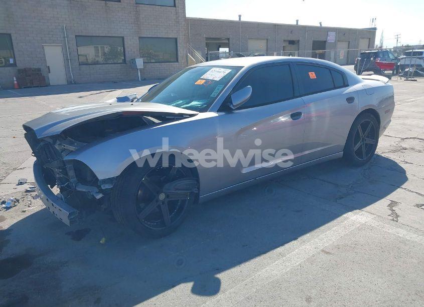 Photo 2 of 2014 Dodge Charger SXT (VIN 2C3CDXHGXEH215064)