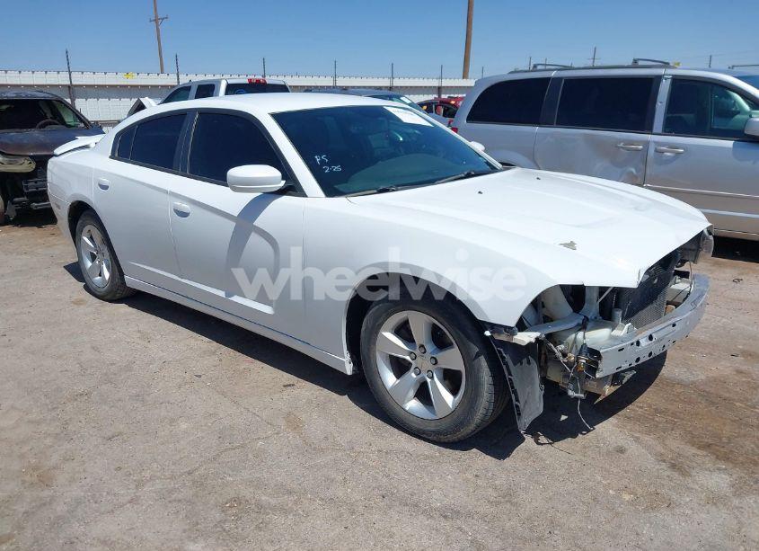 2014 Dodge Charger SXT (VIN 2C3CDXHGXEH259498) main photo