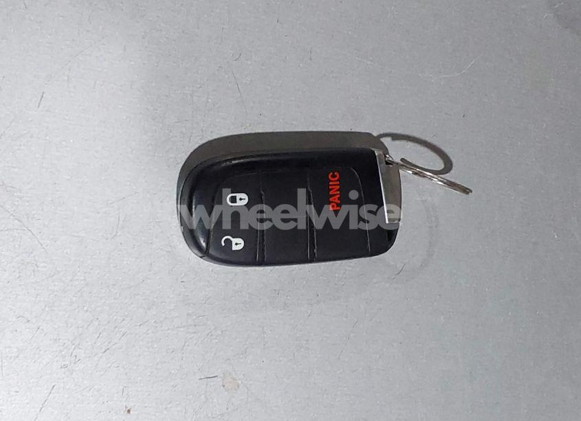 Photo 11 of 2016 Dodge Charger SXT (VIN 2C3CDXHGXGH258001)