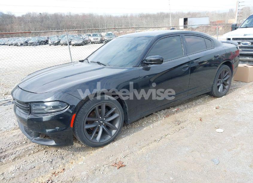 Photo 2 of 2016 Dodge Charger SXT (VIN 2C3CDXHGXGH335045)