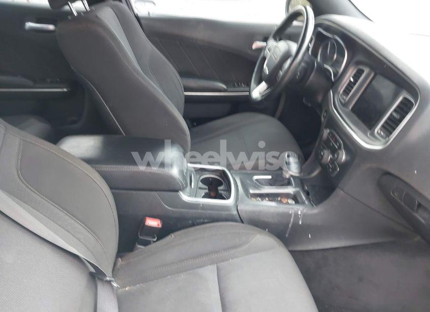 Photo 5 of 2017 Dodge Charger SXT RWD (VIN 2C3CDXHGXHH524859)