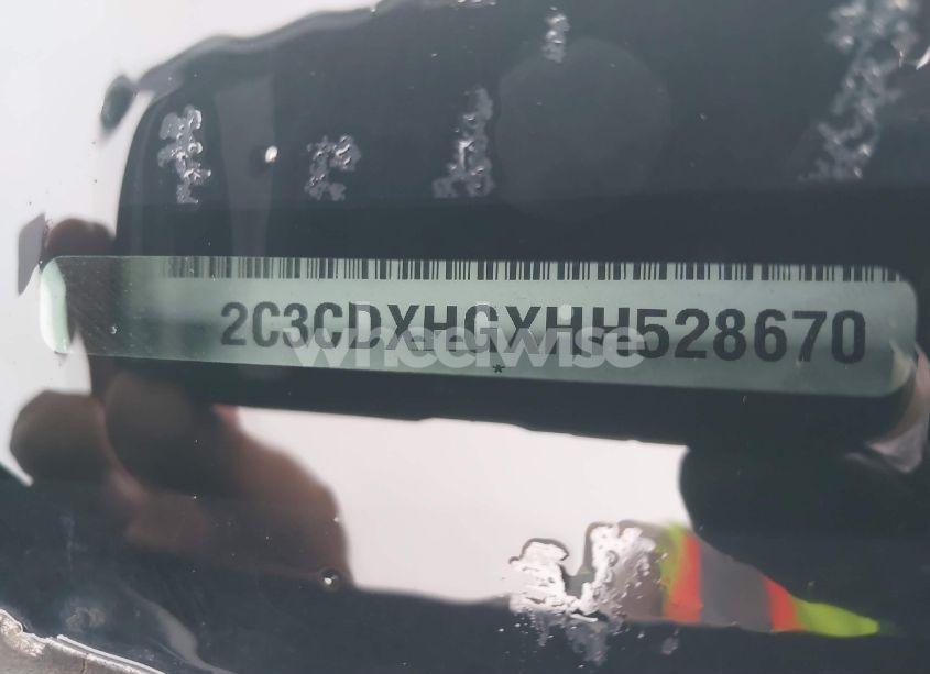 Photo 9 of 2017 Dodge Charger SXT RWD (VIN 2C3CDXHGXHH528670)