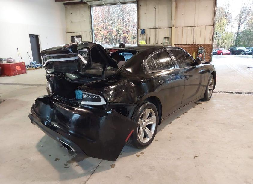 Photo 4 of 2017 Dodge Charger SXT RWD (VIN 2C3CDXHGXHH562818)