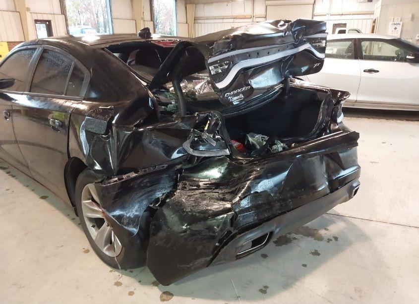 Photo 6 of 2017 Dodge Charger SXT RWD (VIN 2C3CDXHGXHH562818)