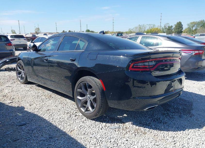 Photo 3 of 2017 Dodge Charger SXT RWD (VIN 2C3CDXHGXHH638697)
