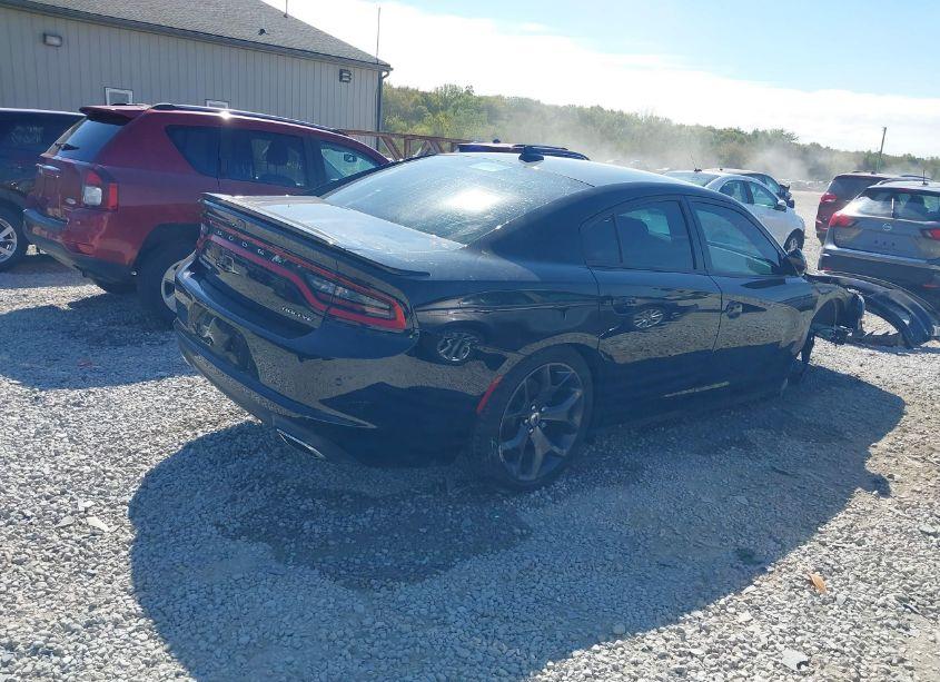 Photo 4 of 2017 Dodge Charger SXT RWD (VIN 2C3CDXHGXHH638697)