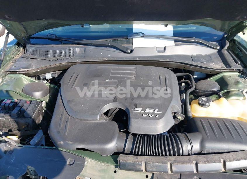 Photo 10 of 2018 Dodge Charger SXT PLUS RWD (VIN 2C3CDXHGXJH188233)