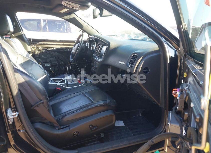 Photo 5 of 2015 Dodge Charger SXT (VIN 2C3CDXJG0FH837412)