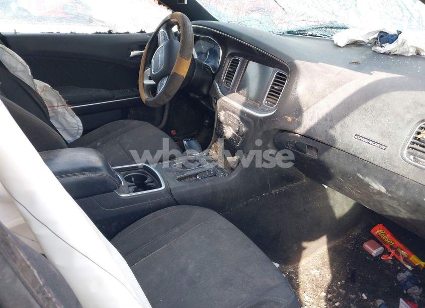 Photo 5 of 2016 Dodge Charger SXT (VIN 2C3CDXJG0GH147371)