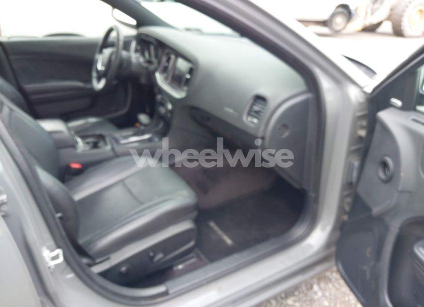 Photo 5 of 2017 Dodge Charger SXT AWD (VIN 2C3CDXJG0HH630621)