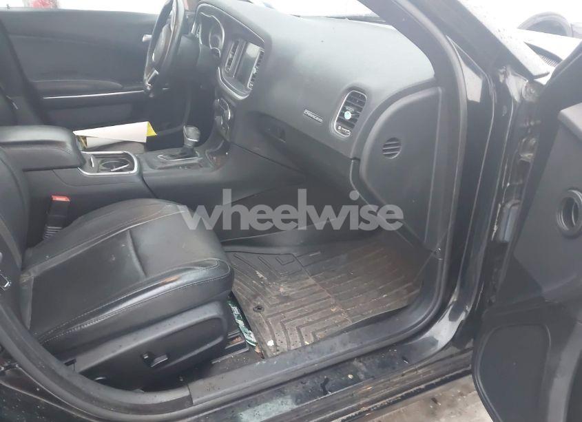 Photo 5 of 2016 Dodge Charger SXT (VIN 2C3CDXJG1GH175373)