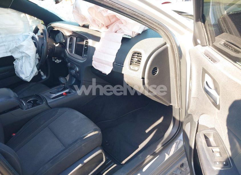 Photo 5 of 2019 Dodge Charger SXT AWD (VIN 2C3CDXJG1KH537825)