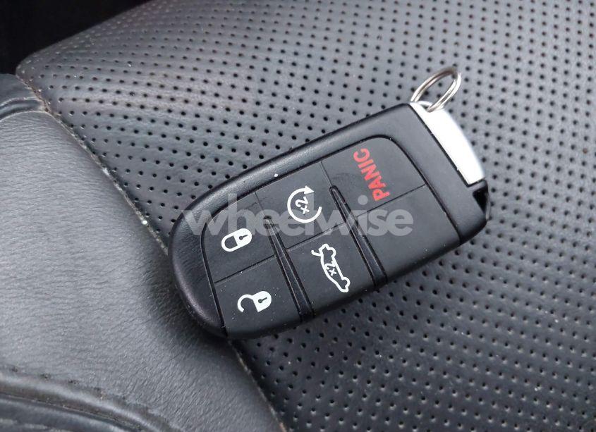 Photo 11 of 2019 Dodge Charger SXT AWD (VIN 2C3CDXJG1KH730489)