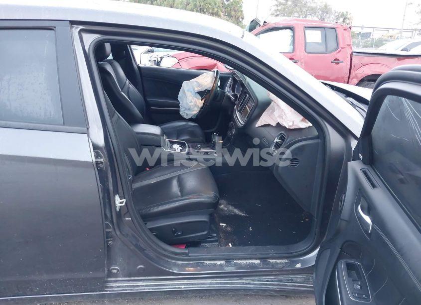 Photo 5 of 2019 Dodge Charger SXT AWD (VIN 2C3CDXJG1KH730489)