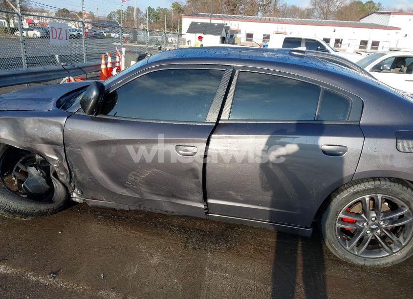 Photo 15 of 2019 Dodge Charger SXT AWD (VIN 2C3CDXJG1KH743324)