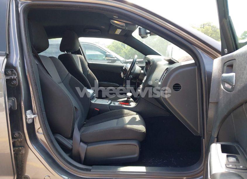 Photo 5 of 2022 Dodge Charger SXT AWD (VIN 2C3CDXJG1NH186824)